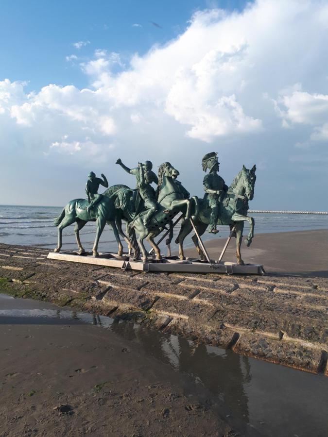 Vakantiehuis 6 Pers, Oostduinkerke Aan Zee ก๊กไซเดอ ภายนอก รูปภาพ